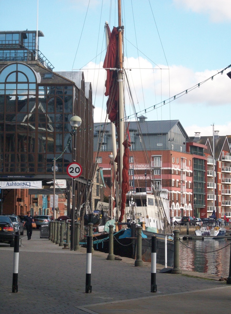 Ipswich Waterfront by lellie