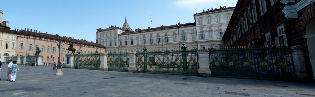 VACATION – DAY 6 : TURIN - THE ROYAL PALACE by sangwann