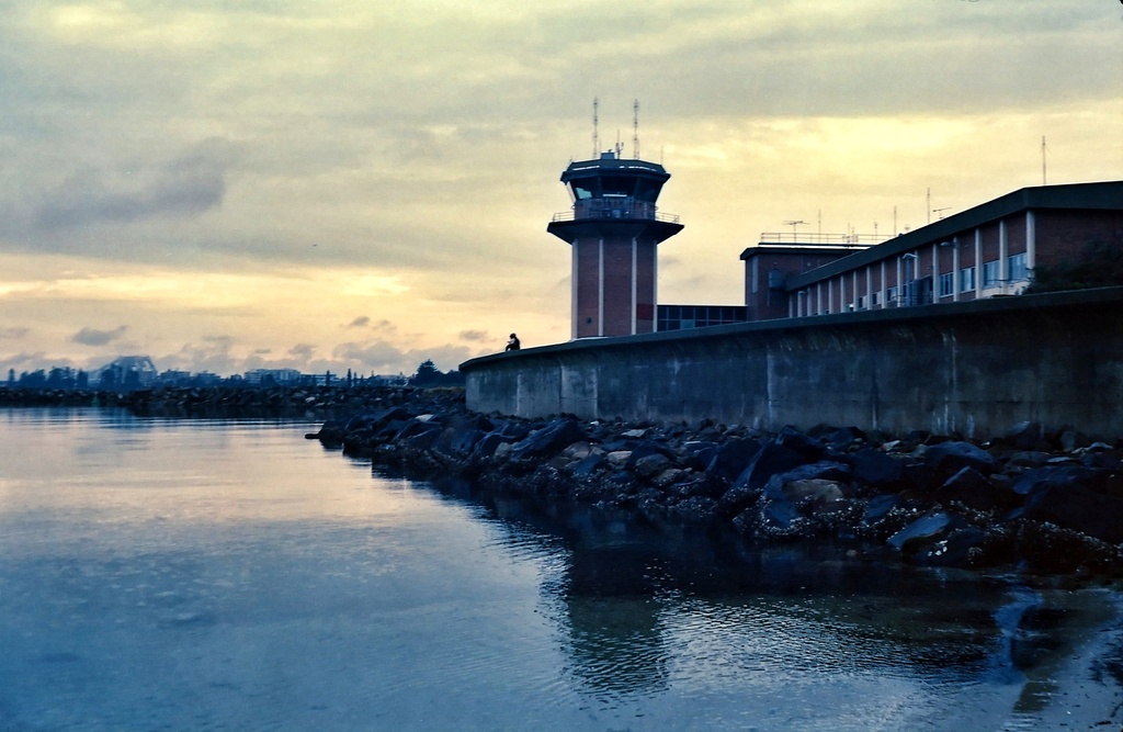 Old control tower by peterdegraaff