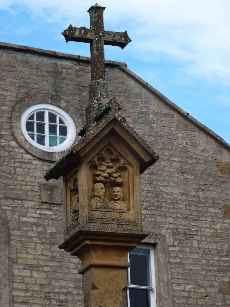 Town cross, Stow-on-the-Wold by lellie
