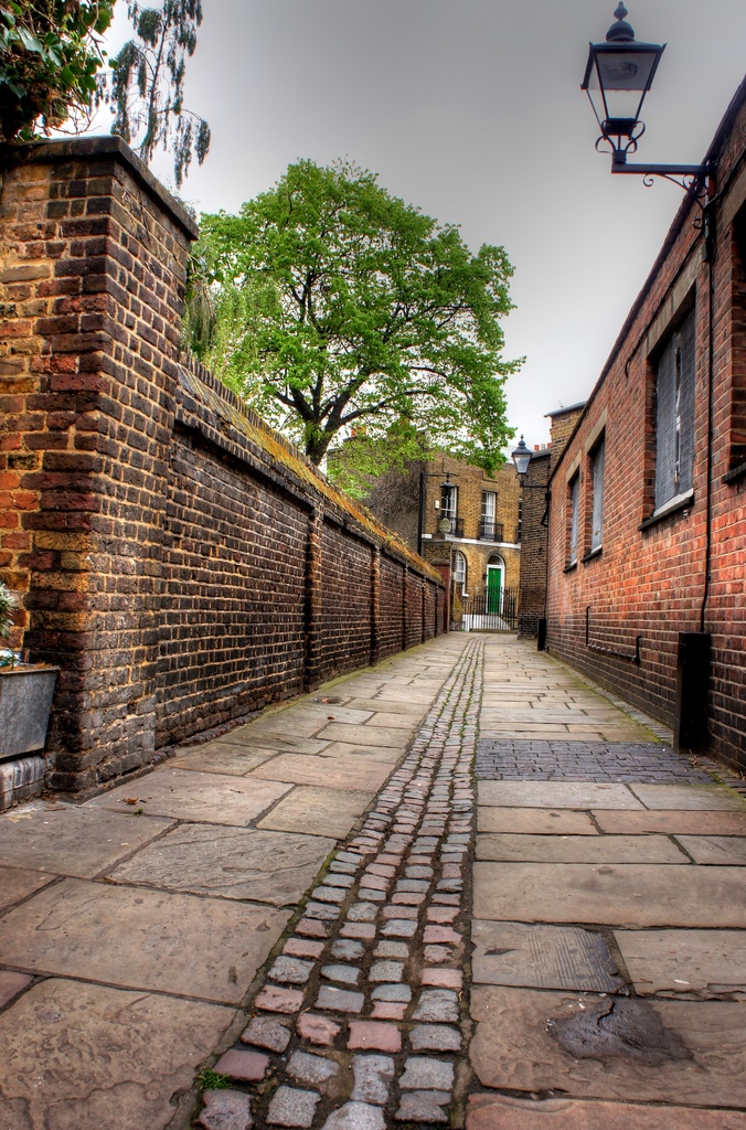 Greenwich cobbles by boxplayer