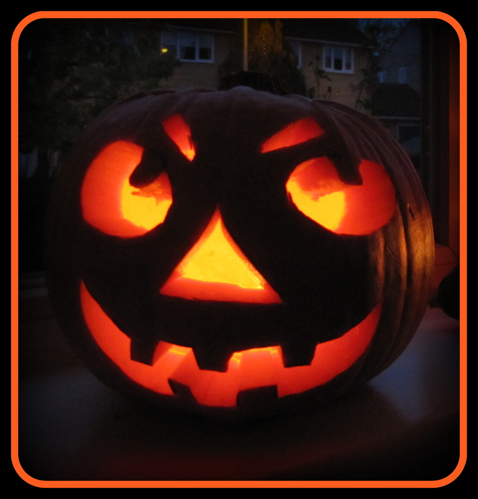 Halloween pumpkin by busylady