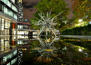 8th Nov 2012 - Mirrored Sculpture