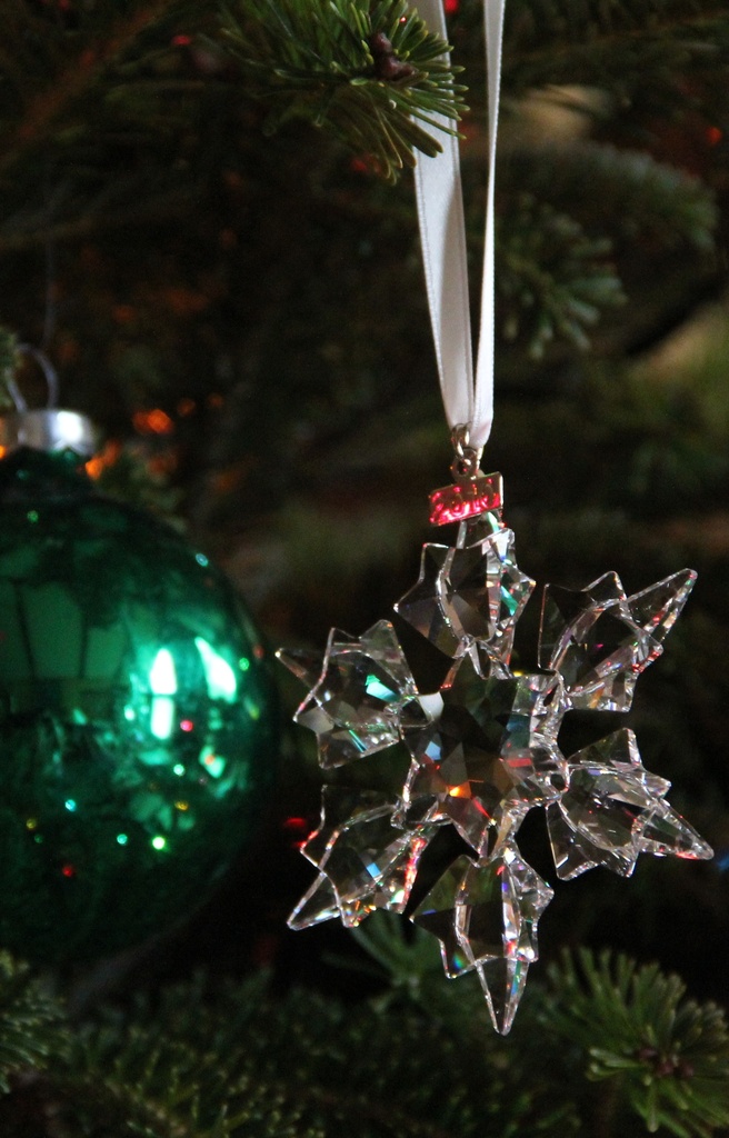 DHC: Ornament - Snowflake! by tara11