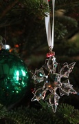8th Dec 2012 - DHC: Ornament - Snowflake!