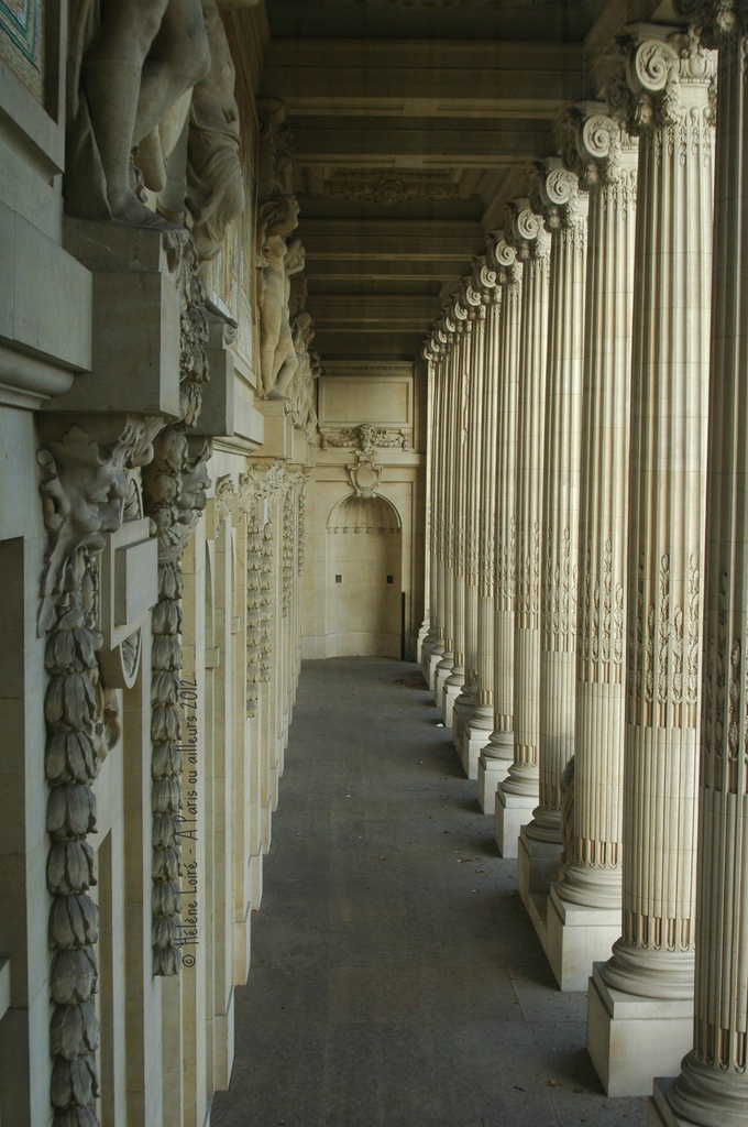Le Grand Palais by parisouailleurs