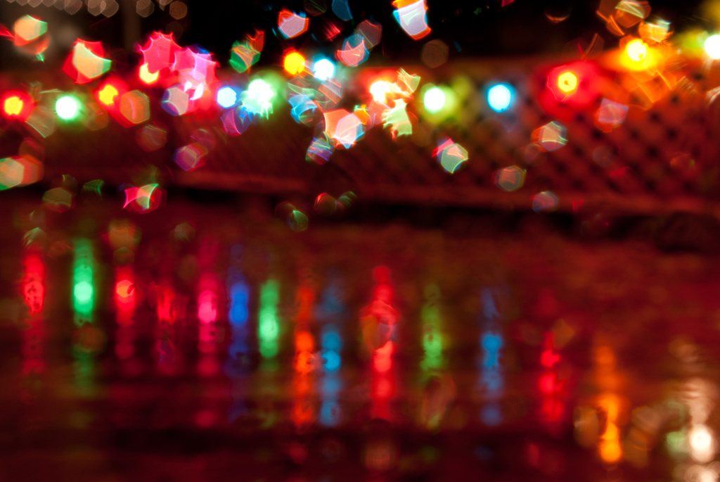 Lights Through The Rain by vickisfotos