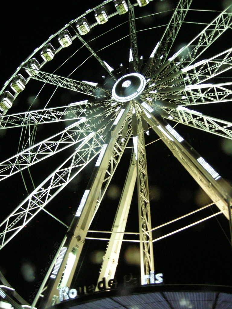 Ferris wheel place de la Concorde by parisouailleurs