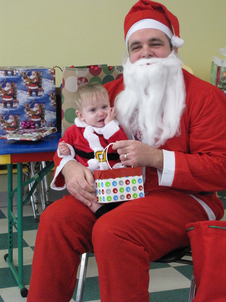 Santa and His Mini by photogypsy