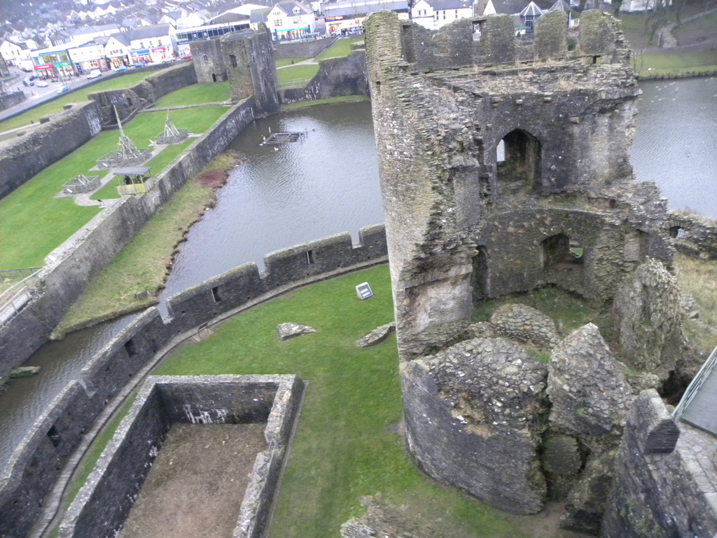 Caerphilly Castle by oldjosh