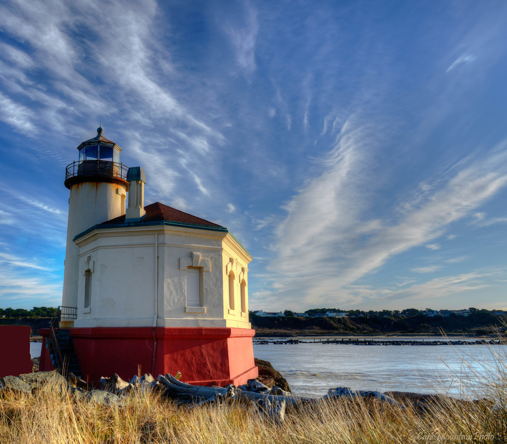Coquille Lighthouse by jgpittenger