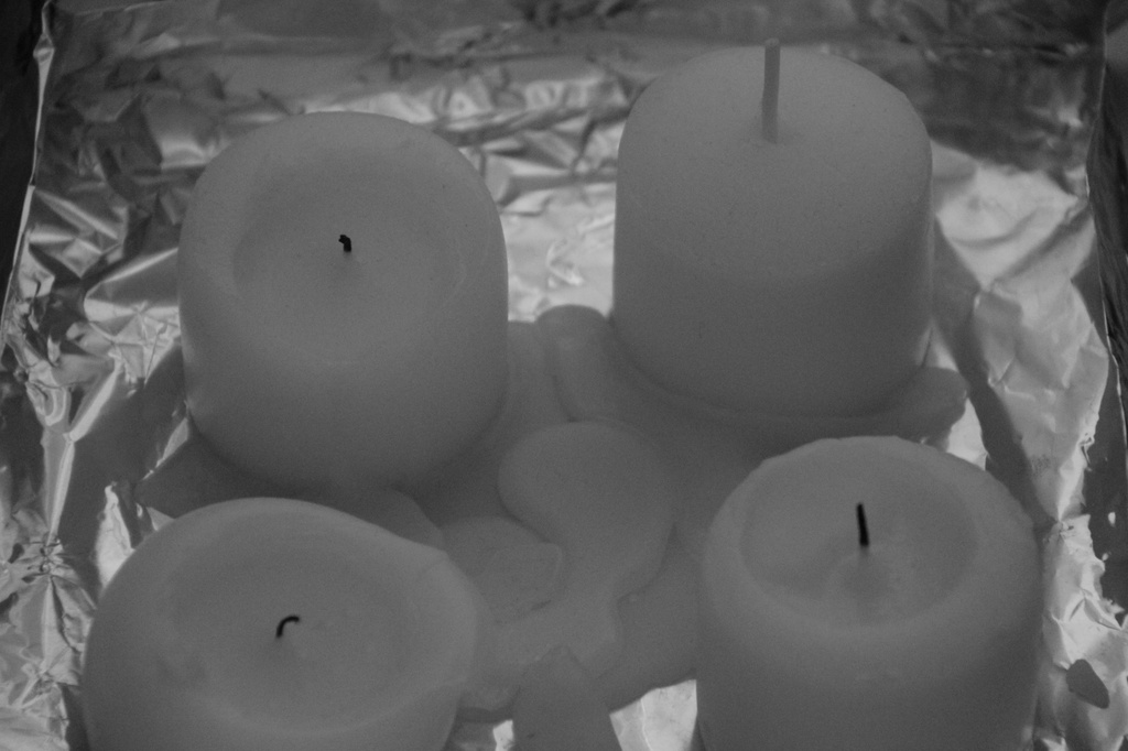 B&W candles by belucha