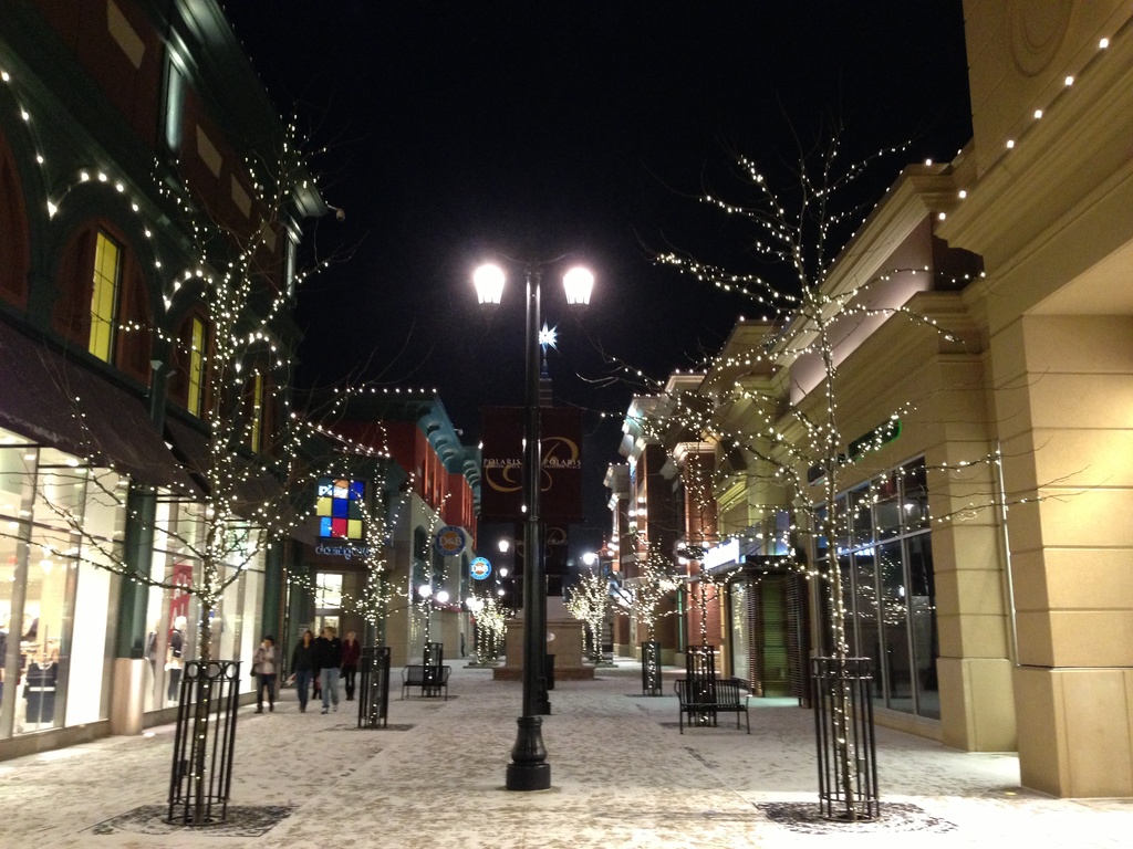 A cold winter night in Columbus, OH by graceratliff