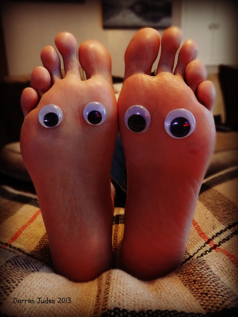 Happy Feet! by darrenboyj