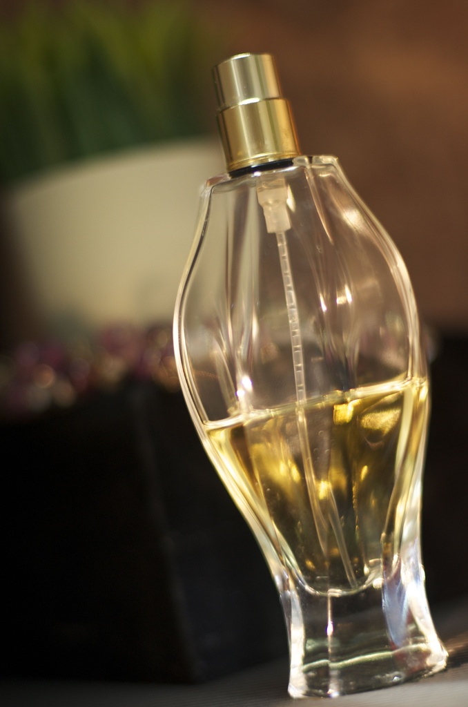 Perfume & Lighting by dora