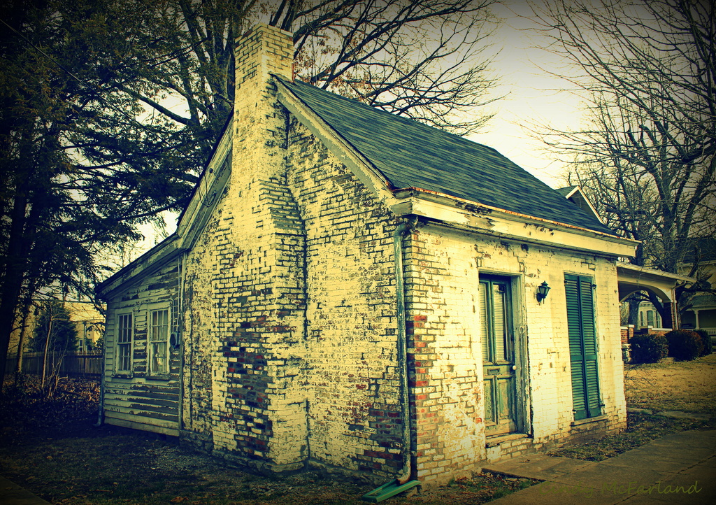 Old House in Versailles by cindymc