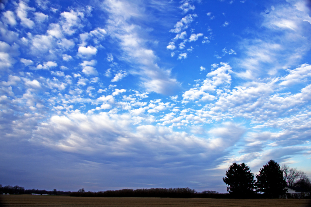 Sky over East Vineland Field by hjbenson