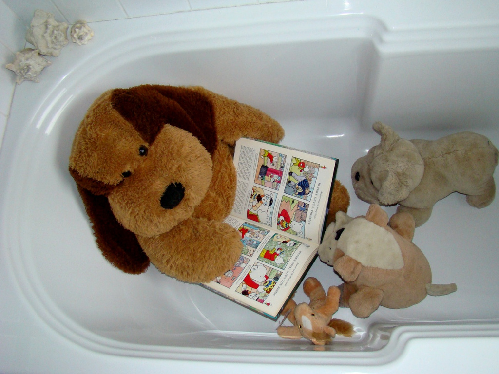 Feb 09: Read in the Bathtub Day by bulldog