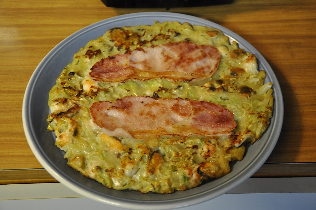 Okonomiyaki by overalvandaan
