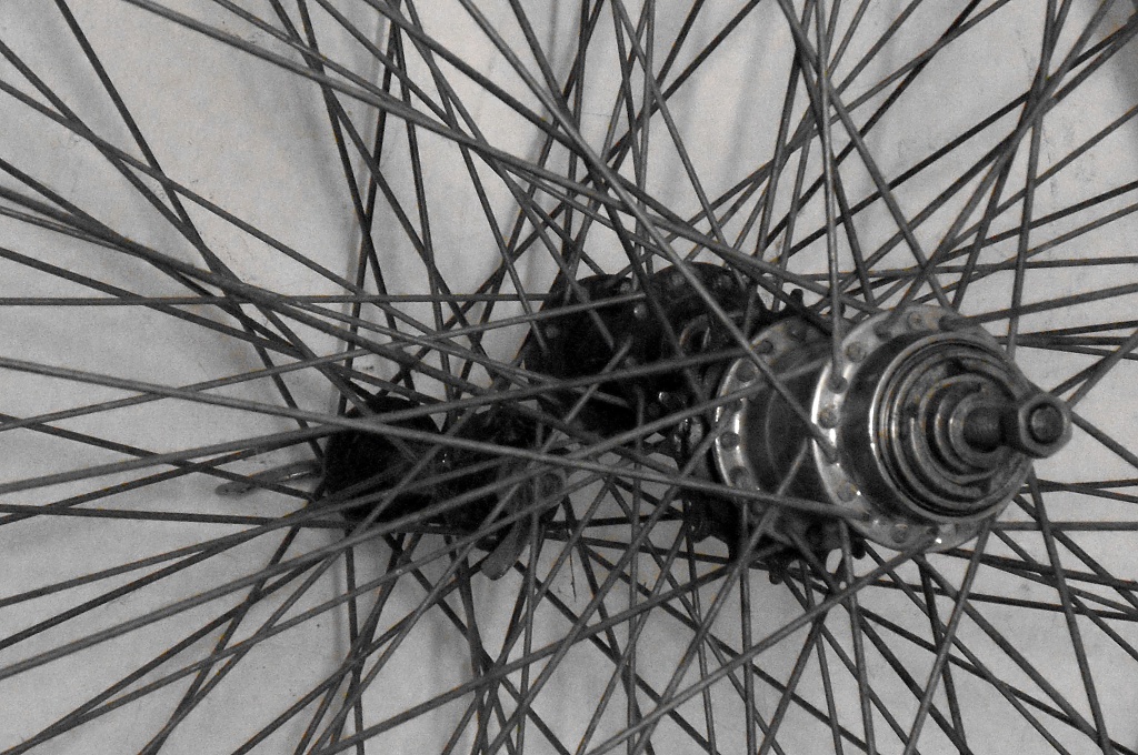 Hubs and spokes by berend