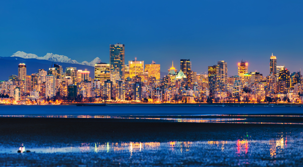 Vancouver from Spanish Banks Beach by abirkill