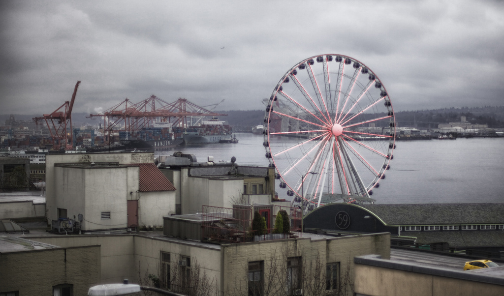 The Wheel Turned Red... by seattle
