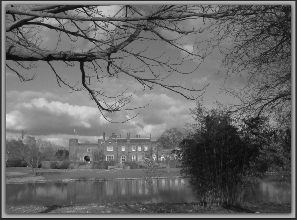 Hodsock Priory 2 by busylady