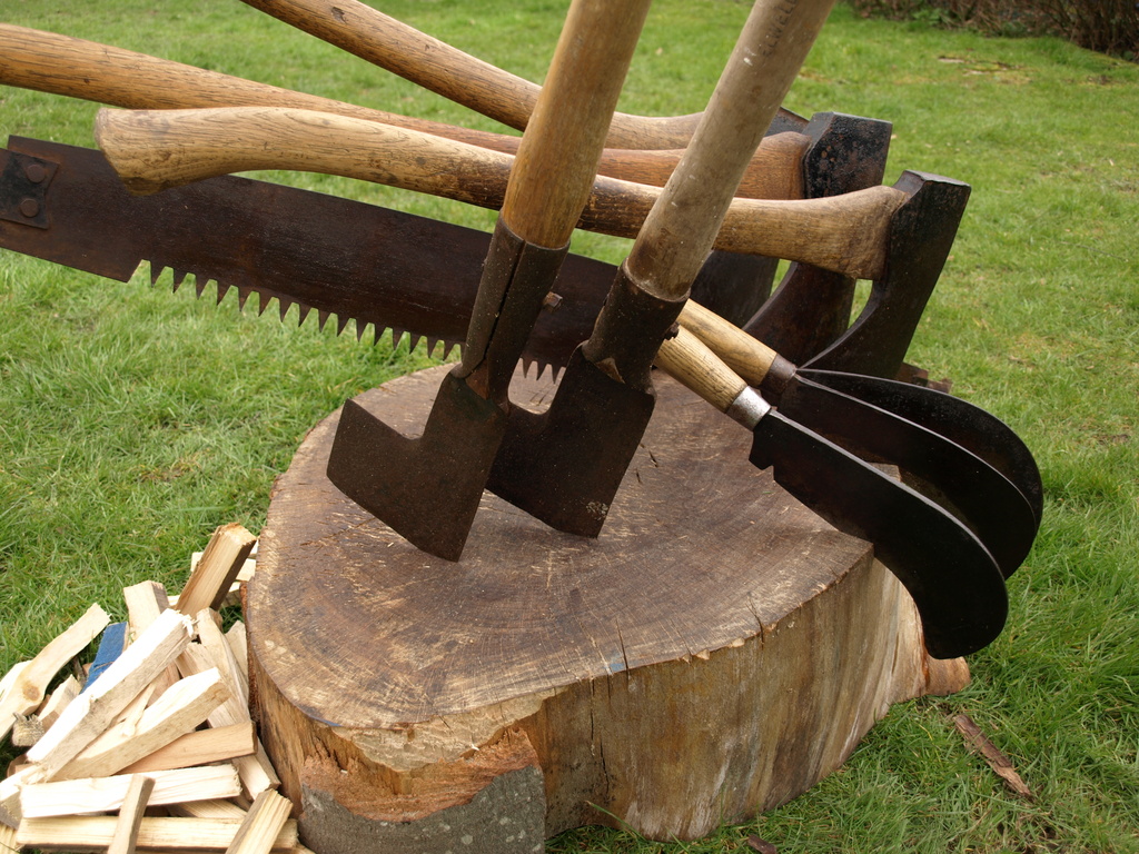 Woodsmans tools - 24-2 by barrowlane