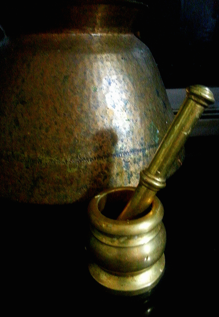 Mortar and Pestle by amrita21