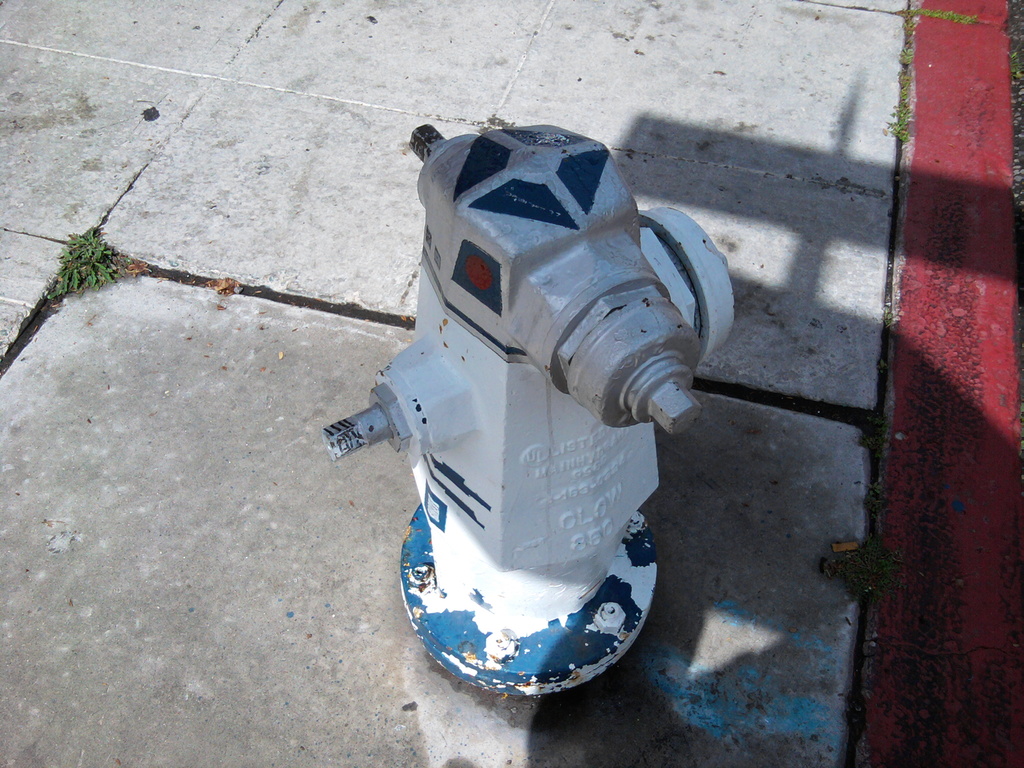 R2-D2 by jrambo001
