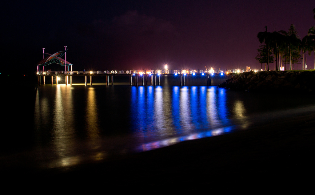 The jetty by night by bella_ss