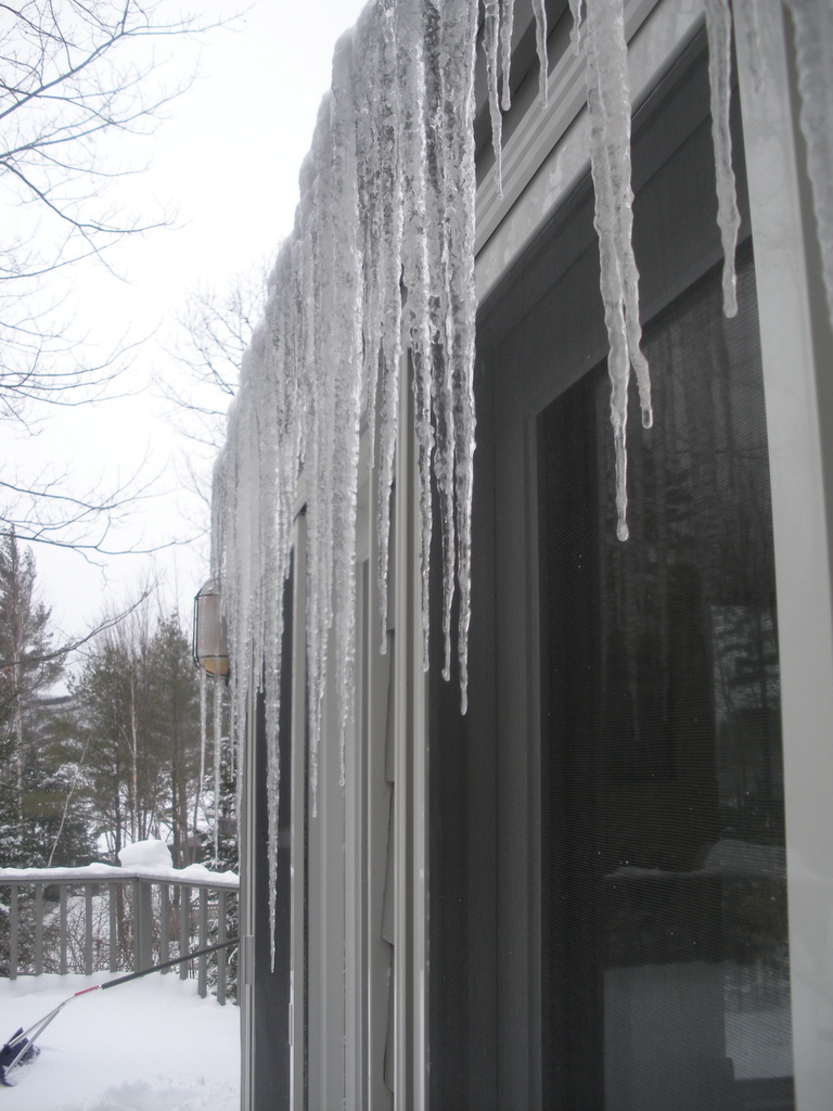 Icicles From the Right by klh