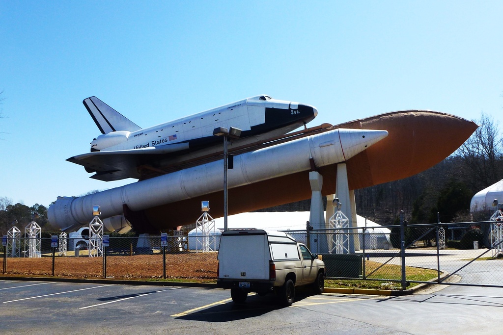 Space shuttle parking by margonaut