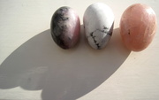 13th Mar 2013 - quartz 'eggs'..........
