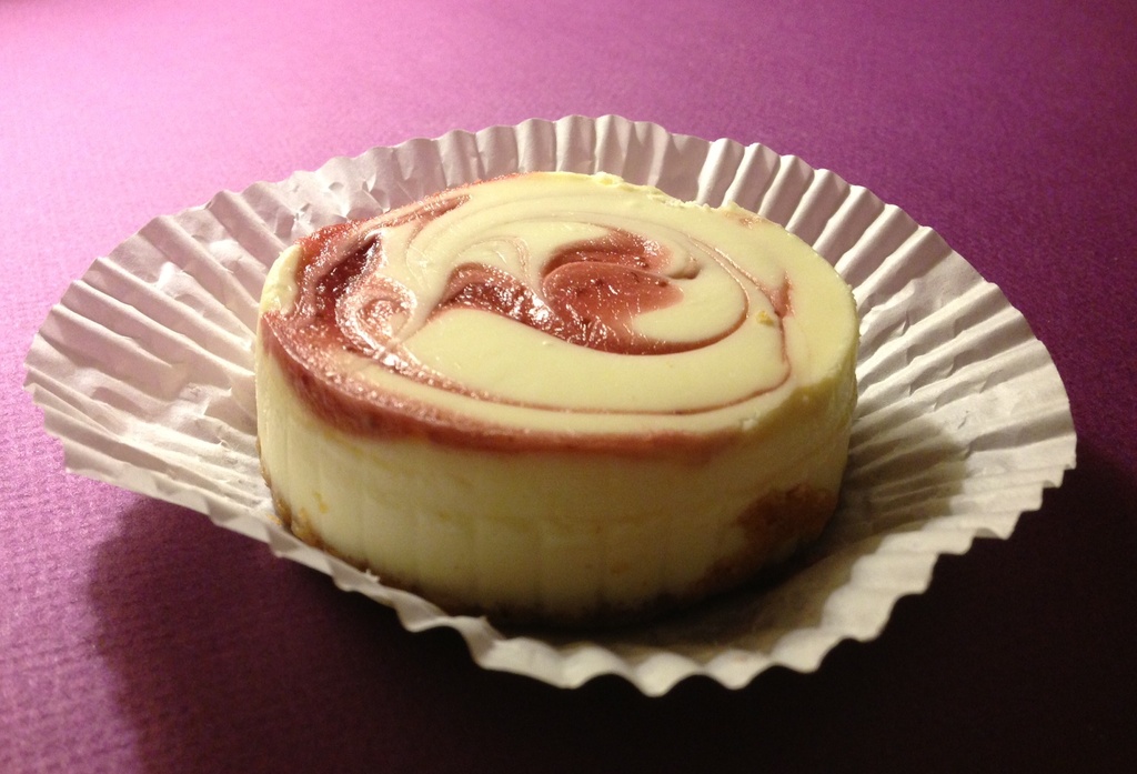 Round of Cheesecake by handmade