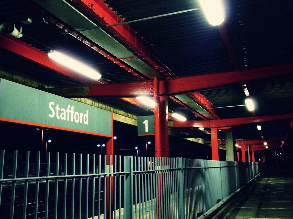 Stafford station, platform 1 (and ¾) by sabresun