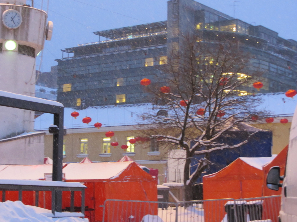 It is snowing in Helsinki by annelis