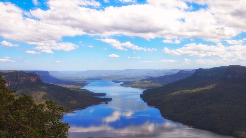 Lake Burragorang by peterdegraaff