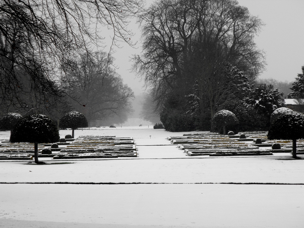 The gardens at Wimpole Hall..... by snowy