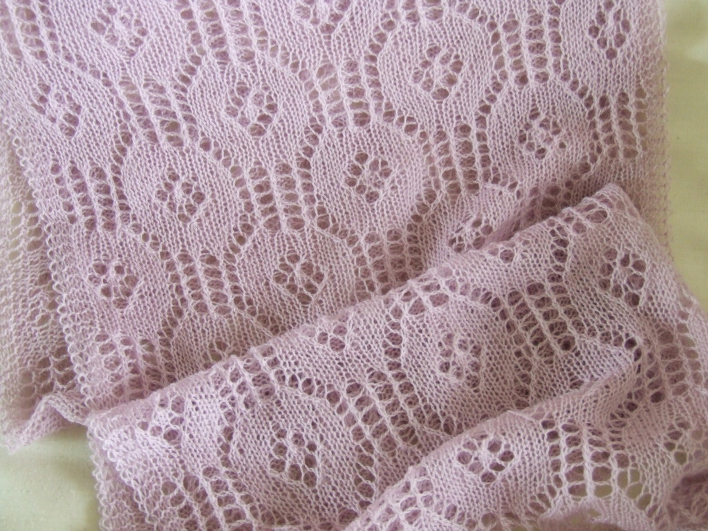 Lace scarf by dulciknit