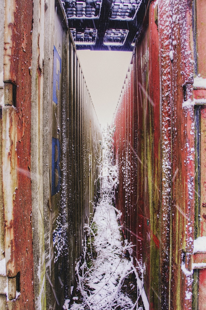 Snow alley by boxplayer