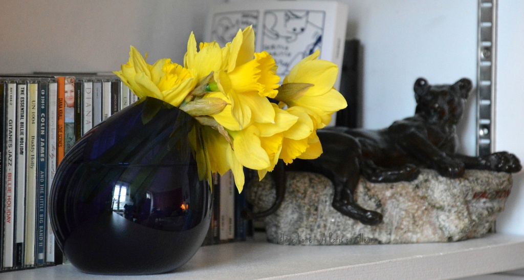Bringing a little bit of spring from the garden to the living room by parisouailleurs