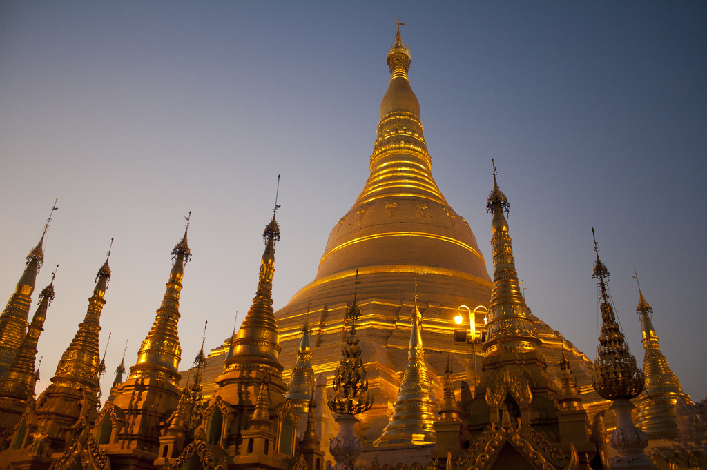 Shwedagon Pagoda by lily