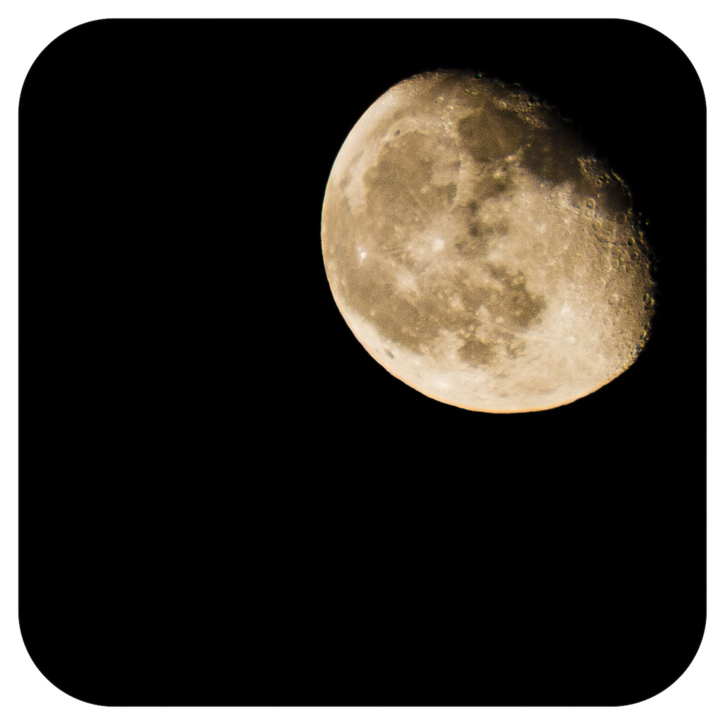 Day 89 - Waning Gibbous Moon by snaggy