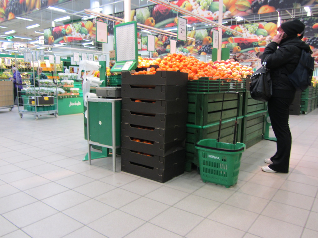 Black boxes for fruit and vegetables  IMG_9197 by annelis