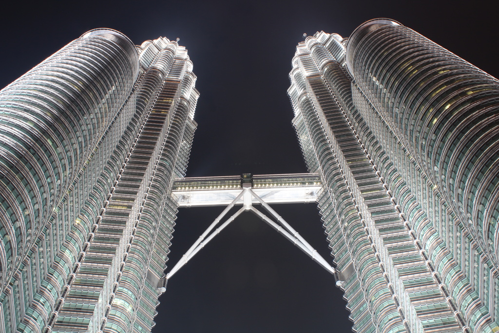Petronas Towers by rachel70