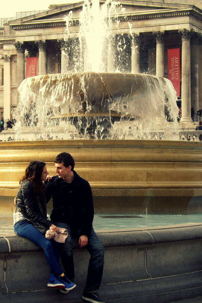 Trafalgar Square Kisses by emma1231