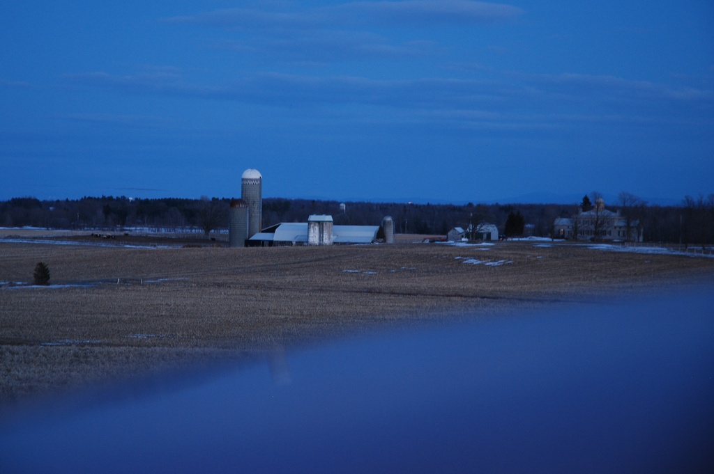 Late evening barn shot by farmreporter