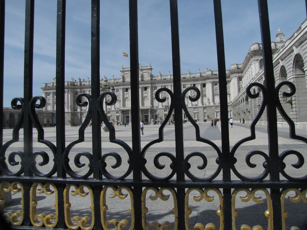 The Royal Palace, Madrid by busylady