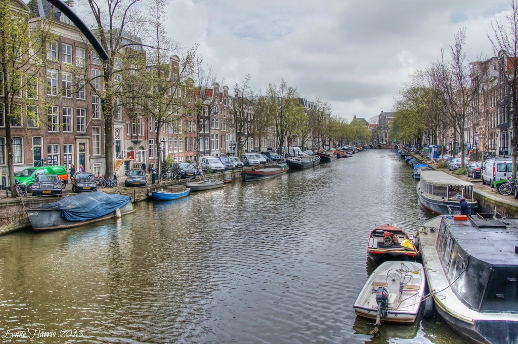 Amsterdam Canal by lynne5477